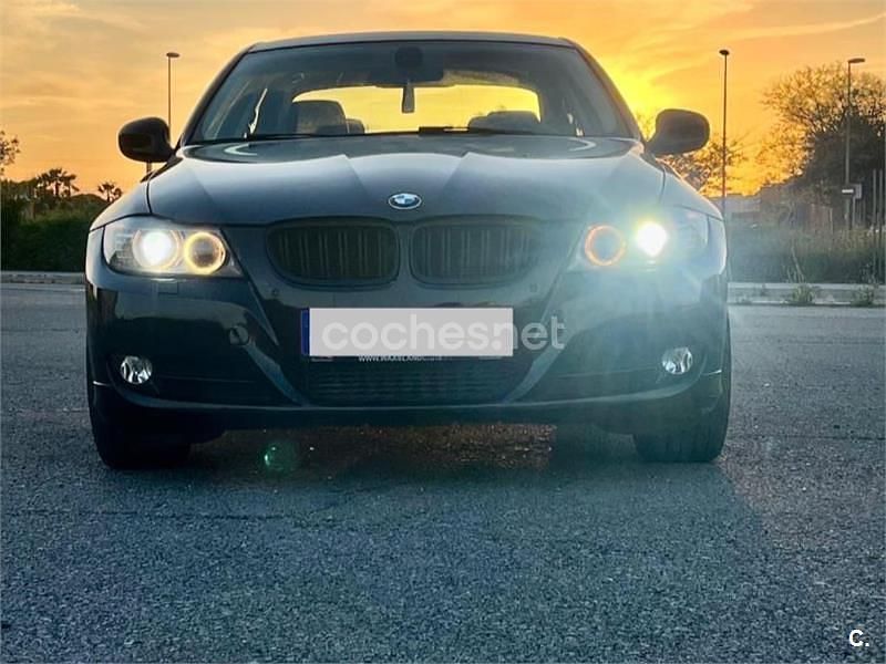 Usado BMW 318 143 CV (105 kW) 2011 Negro Berlina