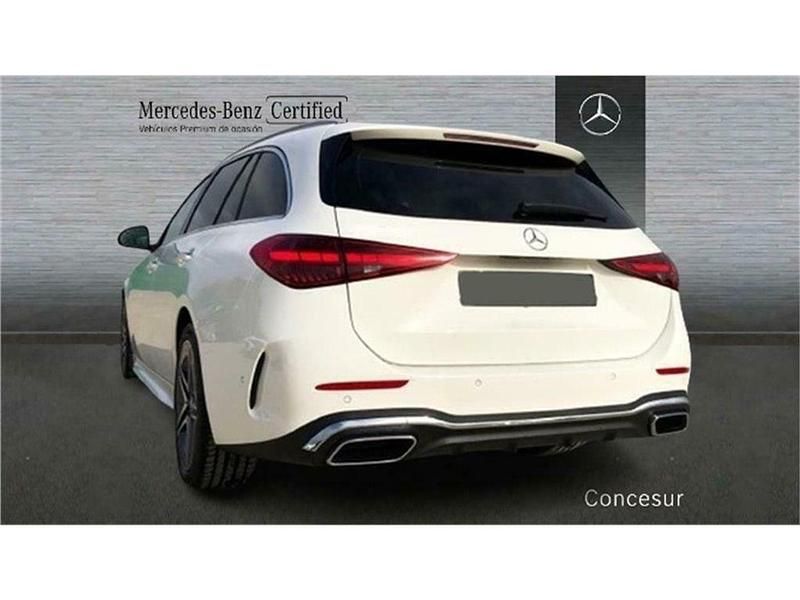 Usado Mercedes C300e AMG line 313 CV (230 kW) 2024 Blanco Familiar