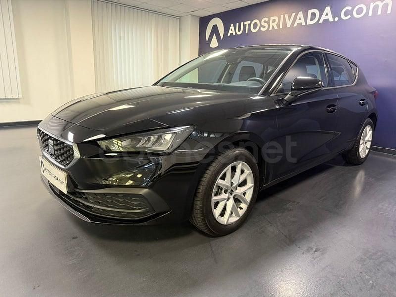 Usado Seat Leon Style 110 CV (80 kW) 2024 Negro Berlina