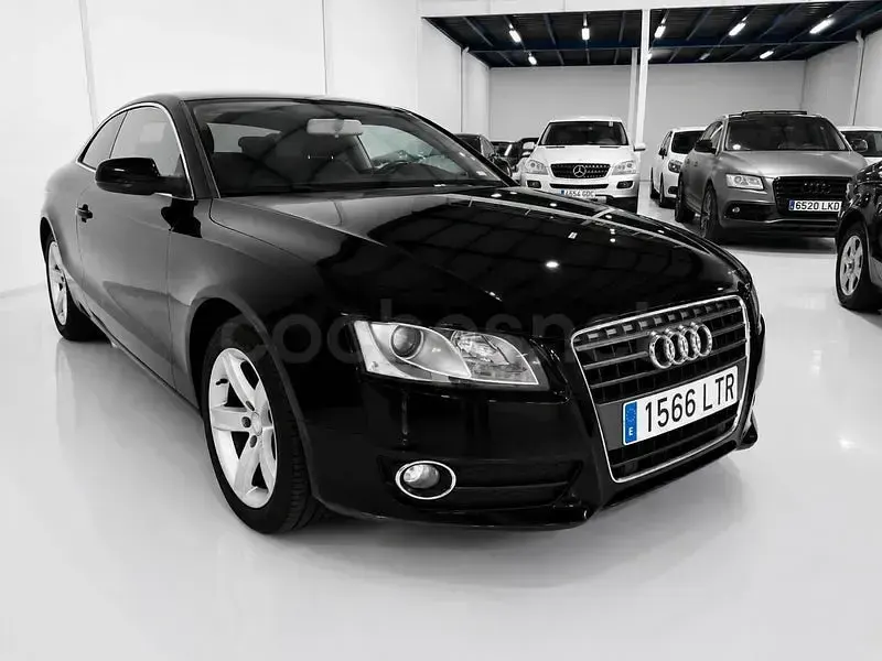 Usado Audi A5 160 CV (117 kW) 2011 Negro Coupe