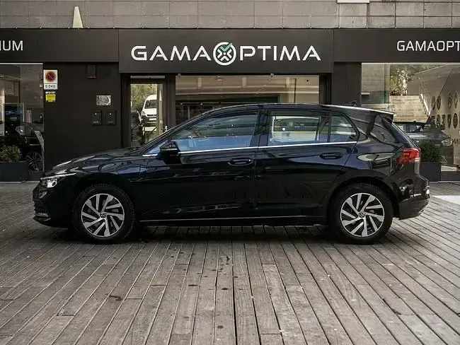 Usado VW Golf VIII Business 204 CV (150 kW) 2023 Negro Berlina