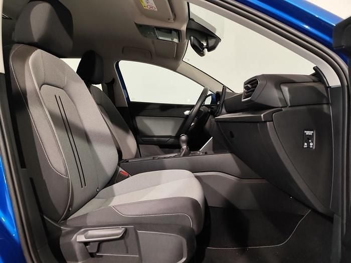 Używany Seat Leon Style 110 KM (80 kW) 2024 Niebieski Kombi