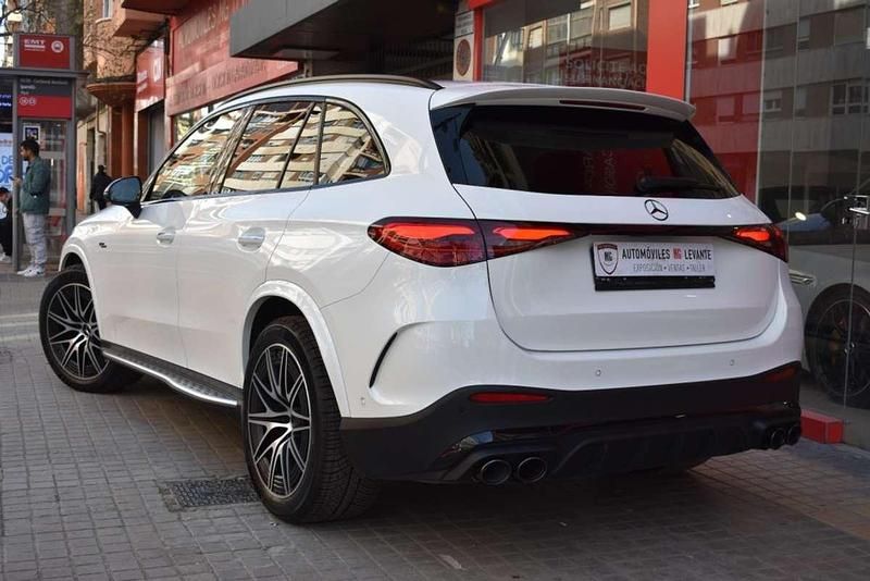 Käytetty Mercedes GLC43 AMG AMG 421 HP (309 kW) 2024 Valkoinen Katumaasturi