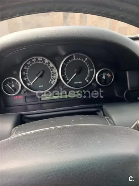 Usado Land Rover Range Rover Vogue 177 CV (130 kW) 2004 Gris / plata SUV