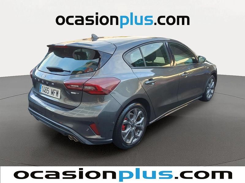 Usado Ford Focus ST-Line 125 CV (91 kW) 2023 Gris Utilitario