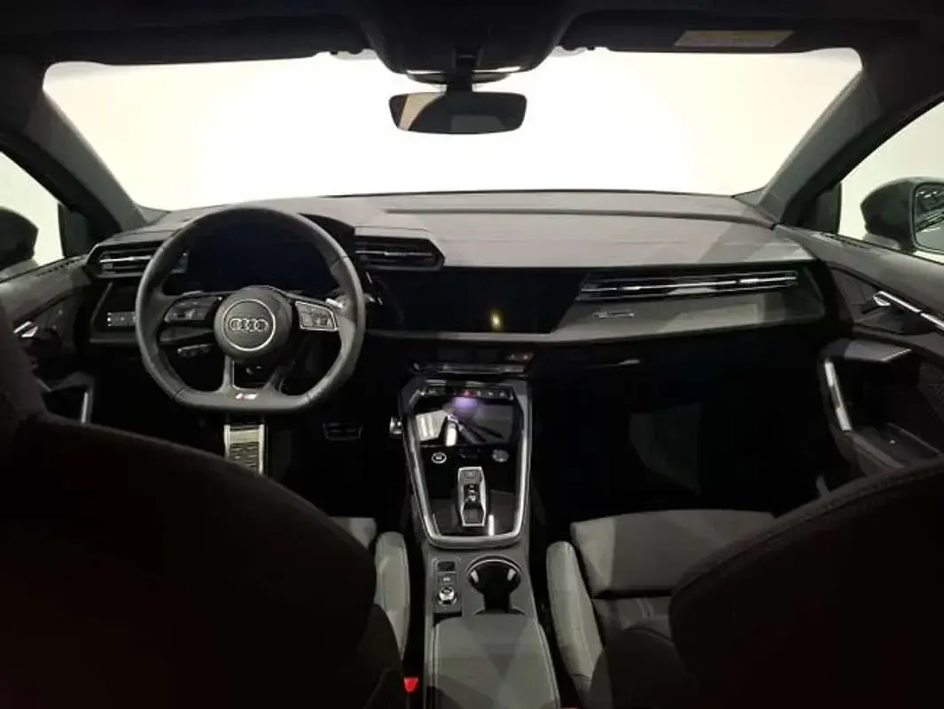 Usado Audi A3 S-Line 150 CV (110 kW) 2026 Gris Berlina