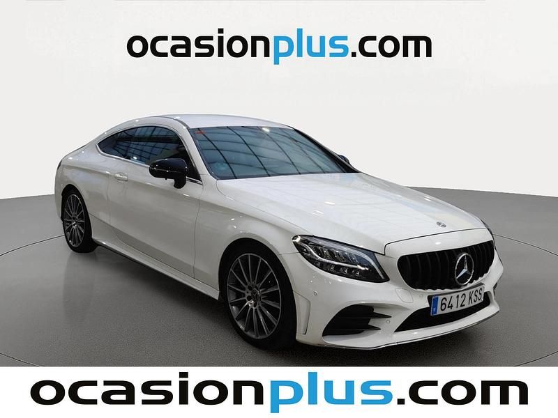 Usado Mercedes C220 194 CV (142 kW) 2019 Blanco Coupe