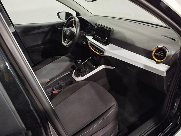 Usado Seat Arona Style 115 CV (84 kW) 2025 Negro SUV