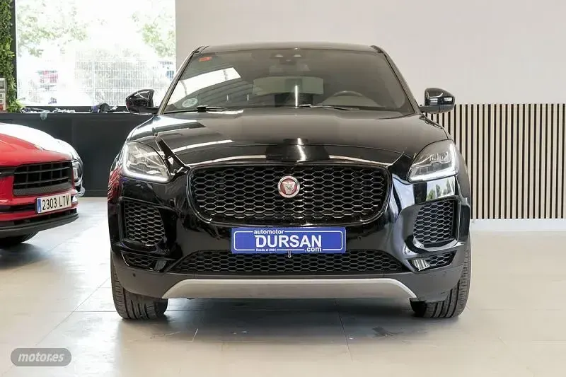 Usado Jaguar E-Pace Pure 180 CV (132 kW) 2019 Negro SUV