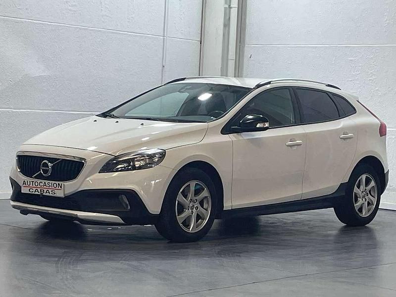 Blanco Usado 2017 Volvo V40 CC Kinetic Familiar | 13.800 € (Precio justo) - Imagen 1/4