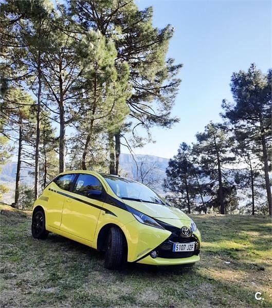 Amarillo Usado 2017 Toyota Aygo X-cite Utilitario | 9480 € (Precio justo) - Imagen 1/4