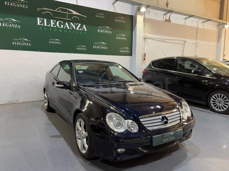 Usado Mercedes C200 Sport Edition 122 CV (89 kW) 2007 Negro Berlina