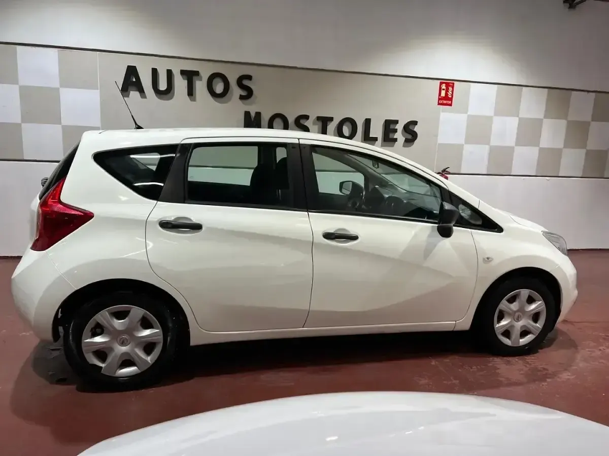 Usado Nissan Note Premium Edition 90 CV (66 kW) 2014 Blanco Utilitario