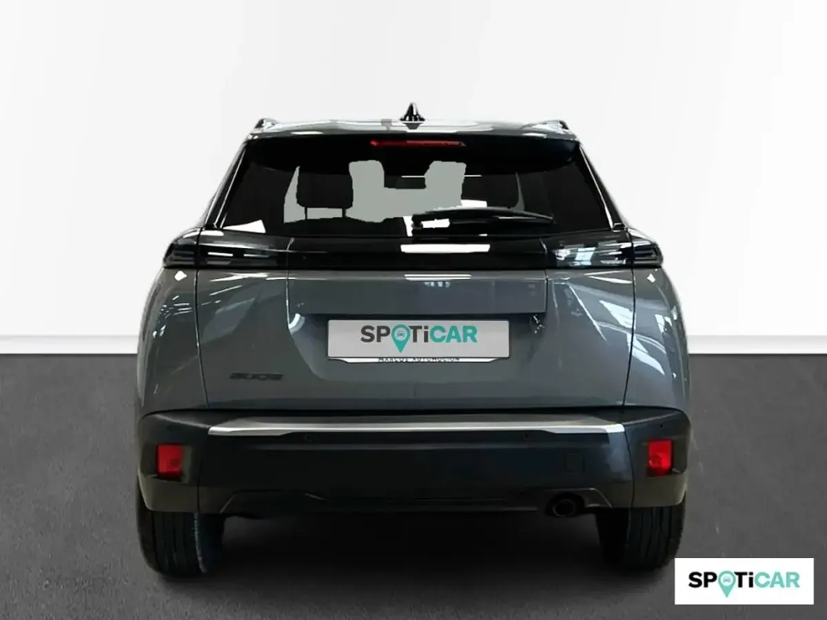 Usado Peugeot 2008 Allure 100 CV (73 kW) 2025 Gris SUV