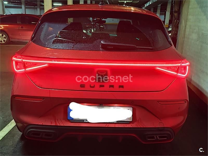 Usado Cupra Leon 150 CV (110 kW) 2024 Rojo Berlina