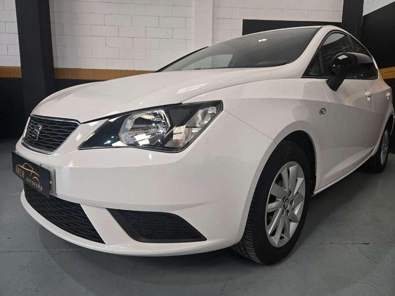 Blanco Usado 2018 Seat Ibiza Reference Utilitario | 11.995 € (Precio justo) - Imagen 1/4