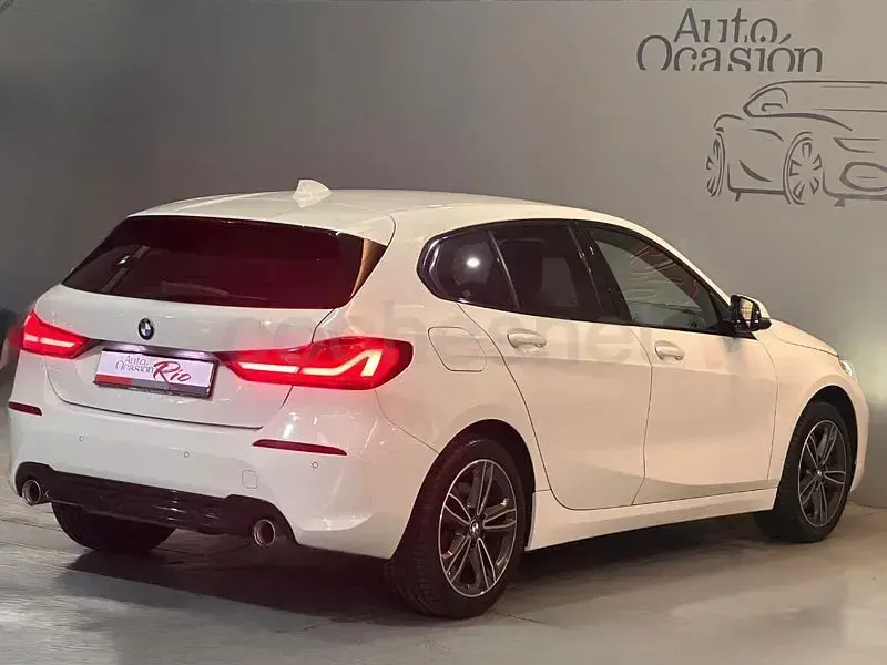 Usado BMW 120 Comfort Edition 190 CV (139 kW) 2020 Blanco Utilitario