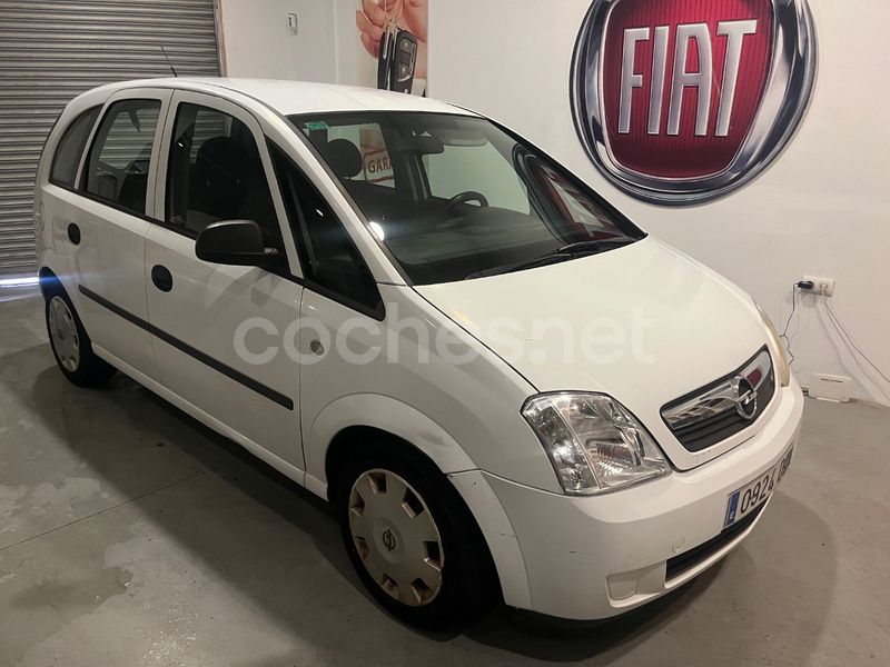 Blanco Usado 2007 Opel Meriva Cosmo Monovolumen | 3590 € (Precio justo) - Imagen 1/4