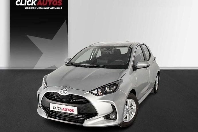 Blanco Usado 2024 Toyota Yaris Hybrid Active | 19.900 € (Buen precio) - Imagen 1/4