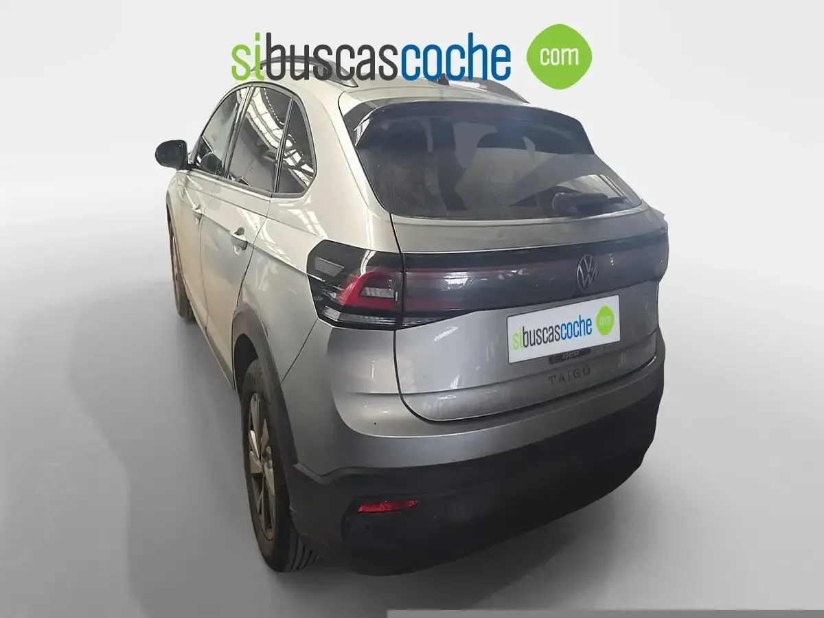 Usado VW Taigo Life 110 CV (80 kW) 2023 Gris/plata SUV