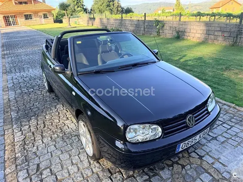Usado VW Golf Cabriolet Highline 90 CV (66 kW) 2000 Negro Descapotable