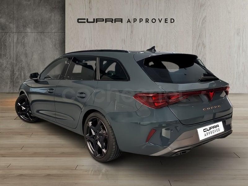 Usado Cupra Leon 150 CV (110 kW) 2025 Azul Familiar