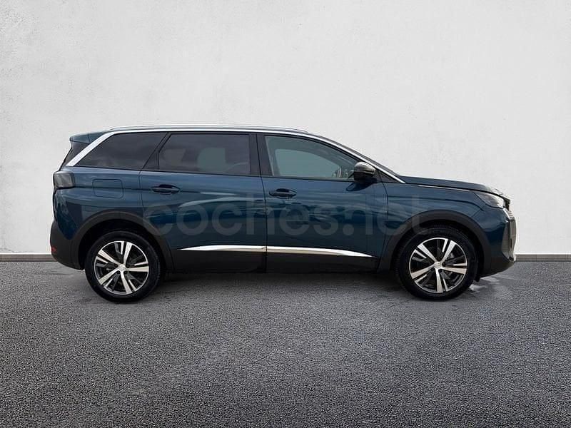 Usado Peugeot 5008 Allure 136 CV (100 kW) 2024 Azul SUV