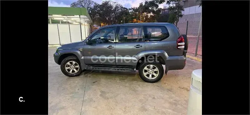 Usado Toyota Land Cruiser 163 CV (119 kW) 2004 Gris / plata SUV