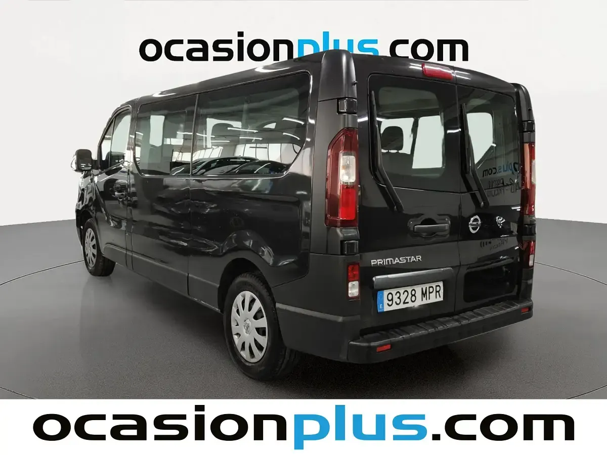 Usado Nissan Primastar S 150 CV (110 kW) 2024 Negro Monovolumen