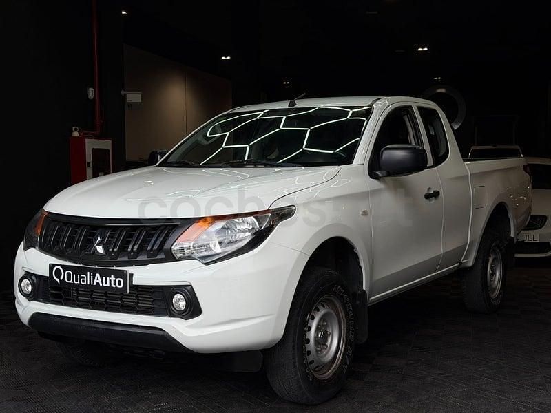 Usado Mitsubishi L200 150 CV (110 kW) 2019 Blanco Pickup/Camioneta