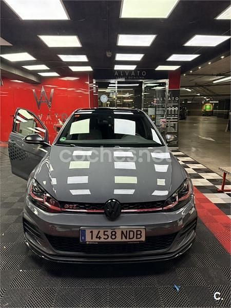 Usado VW Golf VII GTI 290 CV (213 kW) 2019 Gris / plata Berlina