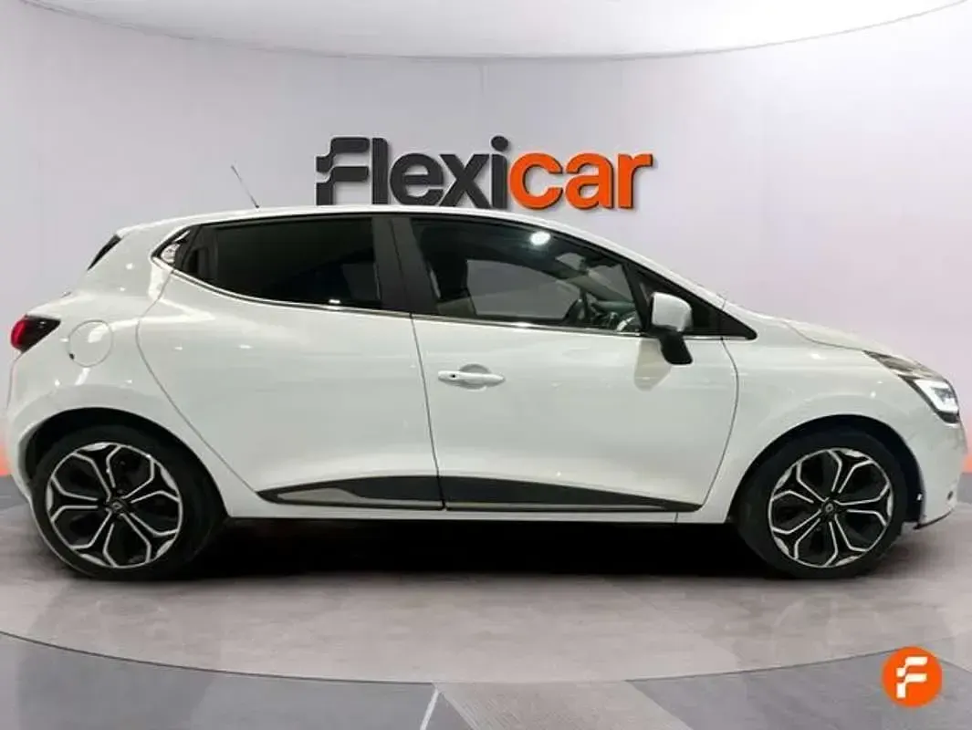 Usado Renault Clio Zen 91 CV (66 kW) 2019 Blanco Utilitario