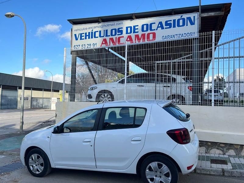 Usado Dacia Sandero Comfort 95 CV (69 kW) 2019 Blanco Berlina