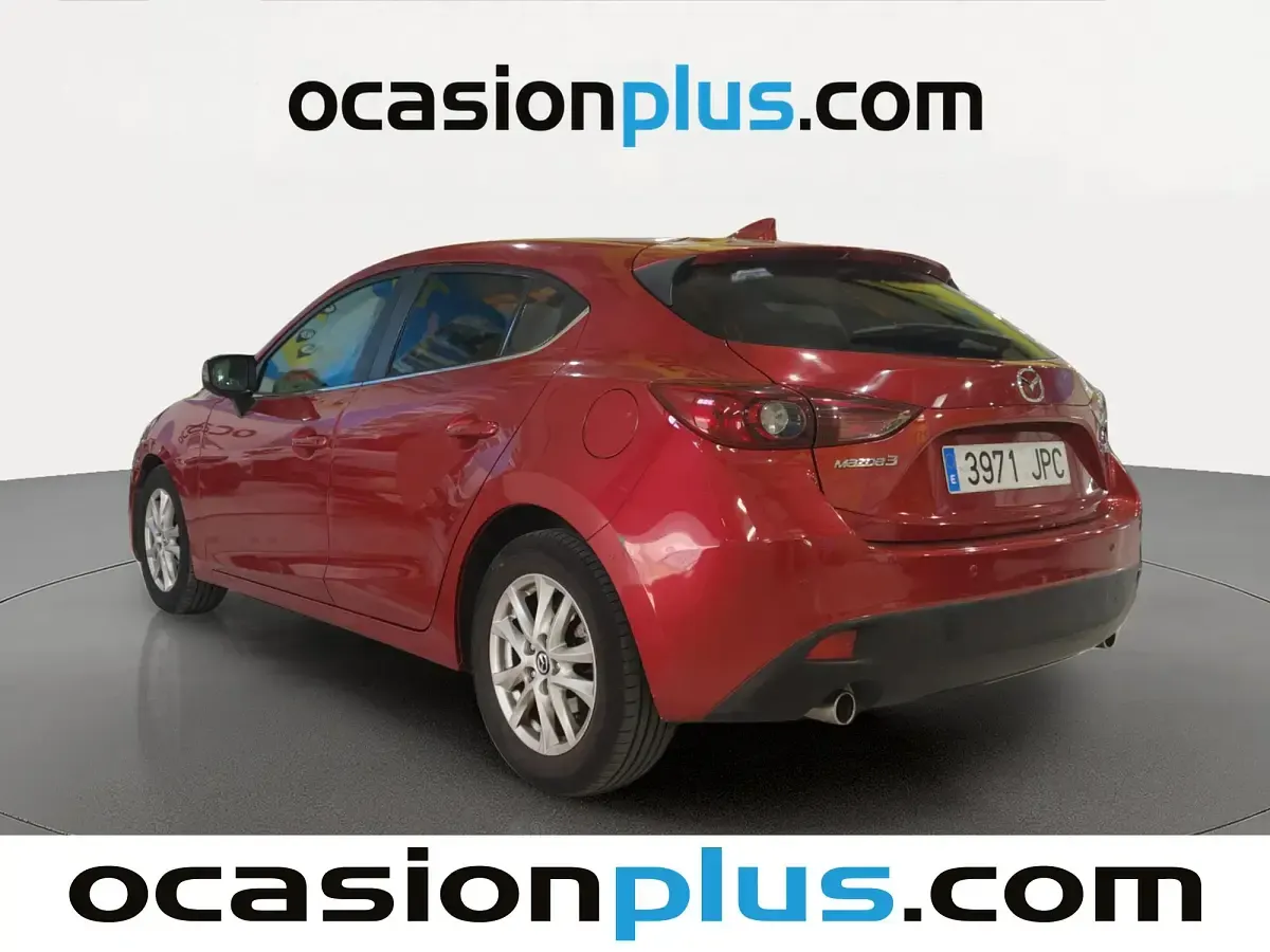 Usado Mazda 3 Style 120 CV (88 kW) 2016 Rojo Utilitario