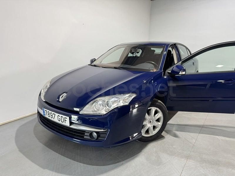 Usado Renault Laguna III Authentique 110 CV (80 kW) 2008 Azul Berlina