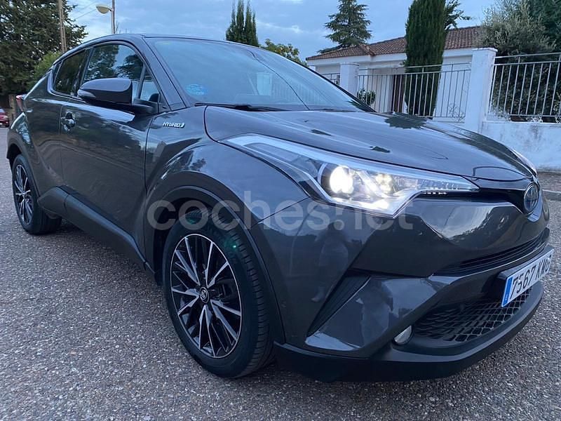 Gris / plata Usado 2018 Toyota C-HR Advance SUV | 17.500 € (Precio justo) - Imagen 1/4