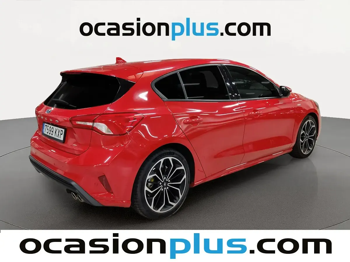 Usado Ford Focus ST-Line 125 CV (91 kW) 2019 Rojo Utilitario