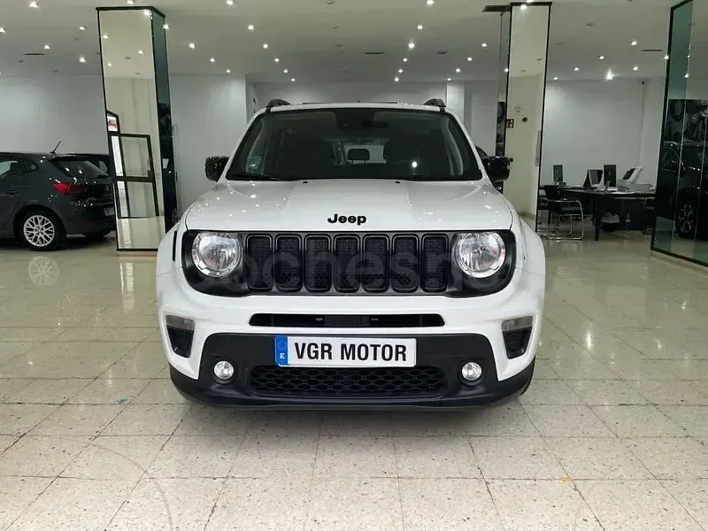 Usado Jeep Renegade Night Eagle 120 CV (88 kW) 2022 Blanco SUV