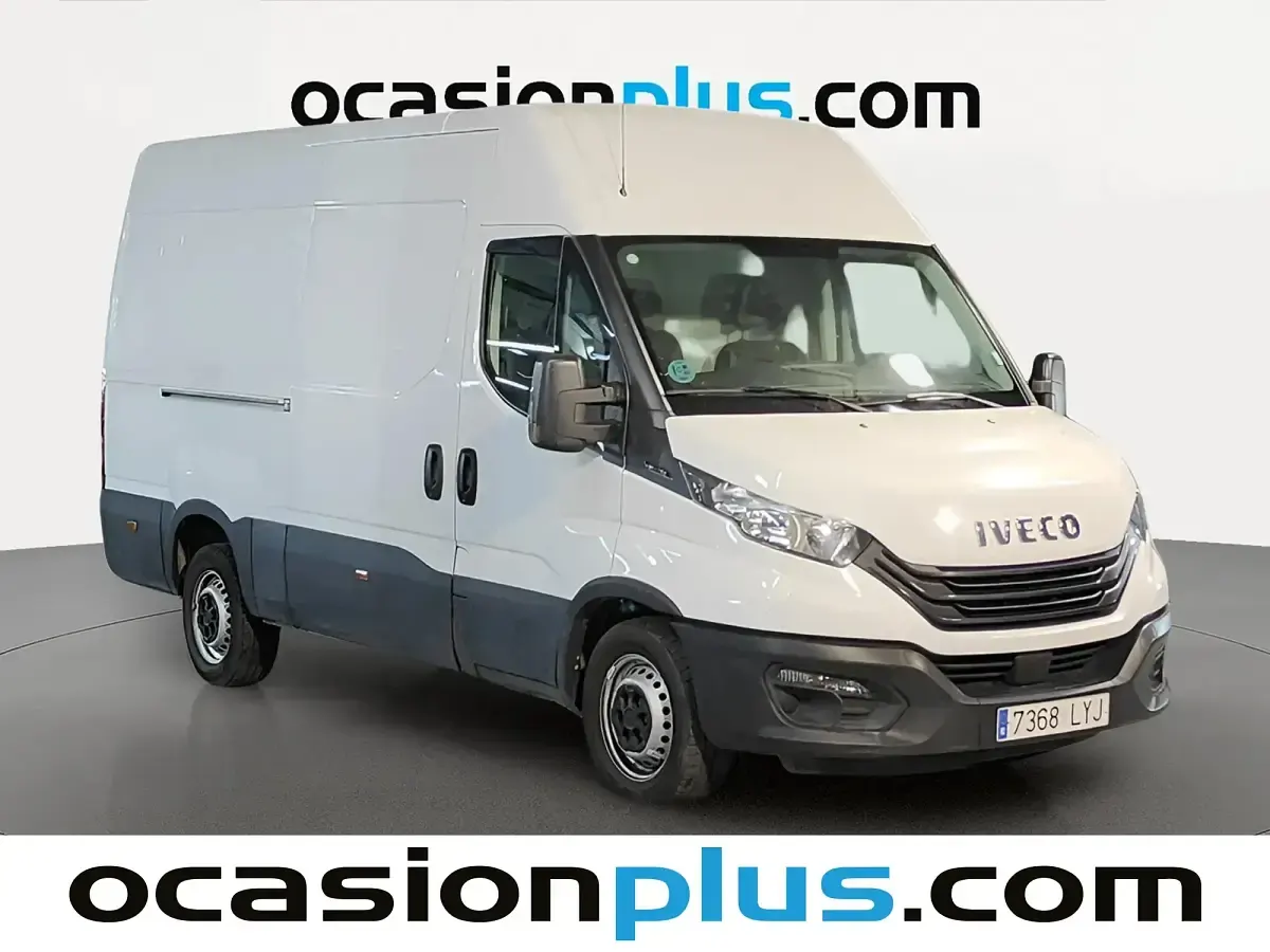 Usado Iveco Daily 156 CV (114 kW) 2022 Blanco Berlina