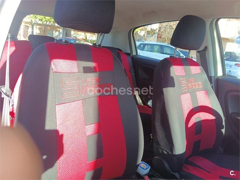 Usado Fiat Punto Easy 75 CV (55 kW) 2012 Blanco Berlina