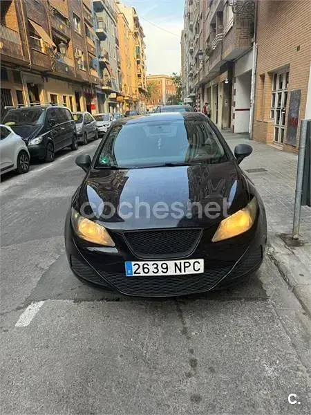 Usado Seat Ibiza Reference 70 CV (51 kW) 2011 Negro Berlina