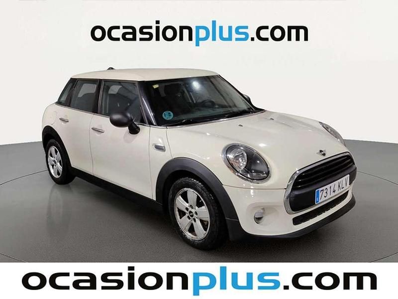 Usado Mini ONE 102 CV (75 kW) 2018 Blanco Utilitario