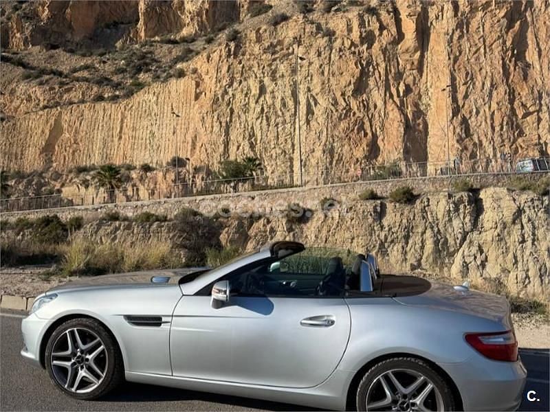 Usado Mercedes SLK200 184 CV (135 kW) 2012 Negro Descapotable