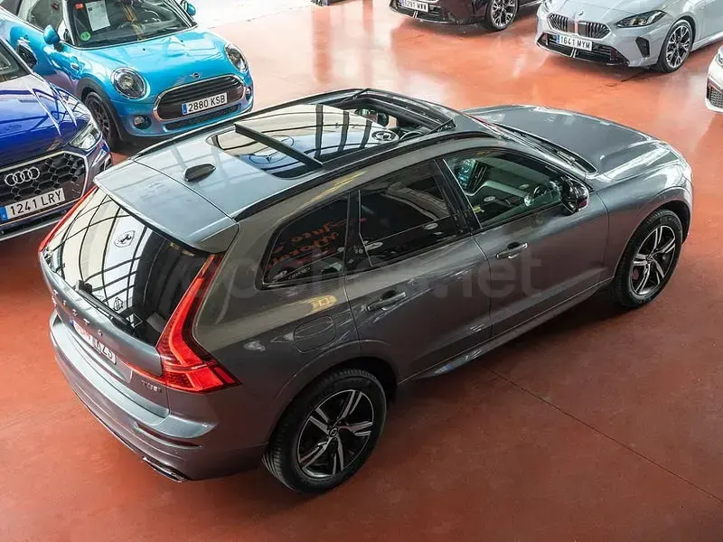 Usado Volvo XC60 R-Design 390 CV (286 kW) 2019 Gris / plata SUV