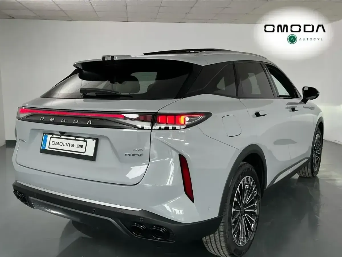Nuevo Omoda 9 537 CV (394 kW) 2025 Gris SUV