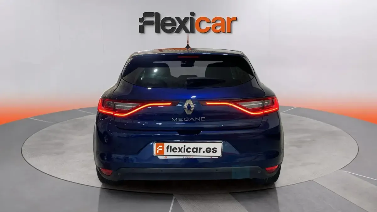 Begagnad Renault Mégane LIMITED 101 HK (74 kW) 2018 Blå Sedan
