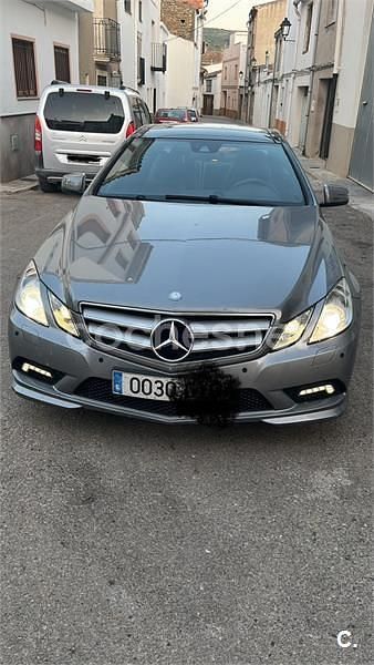Gris / plata Usado 2010 Mercedes E350 Elegance Coupe | 13.500 € (Buen precio) - Imagen 1/4
