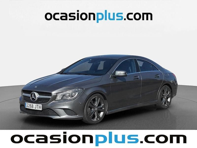 Begagnad Mercedes CLA180 Urban 122 HK (89 kW) 2015 Sedan
