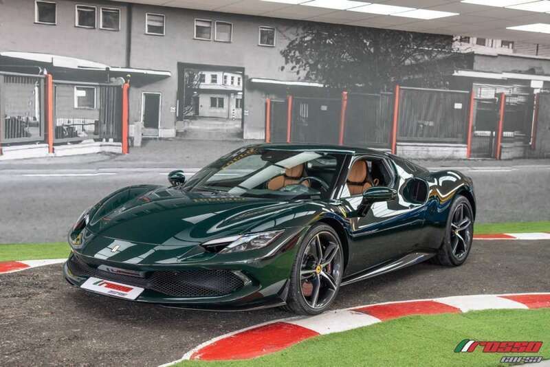 Green british racing 611 Usado 2022 Ferrari 296 Coupe | 346.999 € - Imagen 1/4