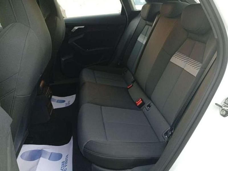 Usado Audi A3 151 CV (111 kW) 2021 Blanco Berlina